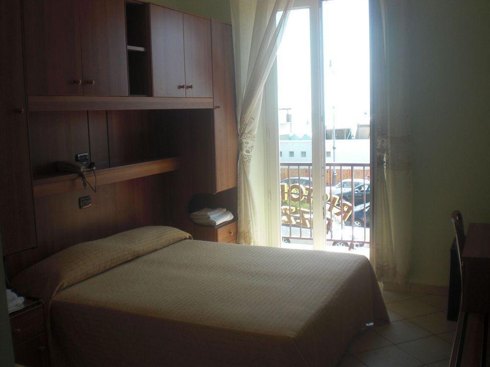 Hotel La Caravella 3*